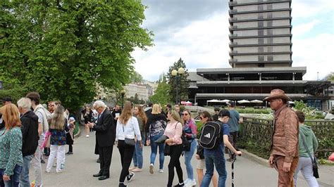 Lidé, Karlovy Vary